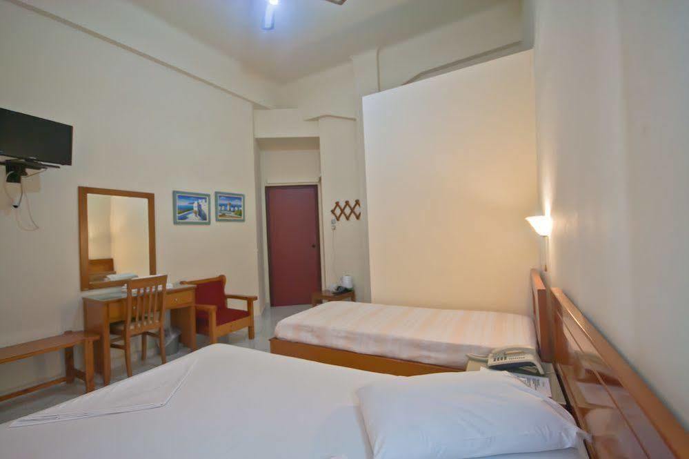 Lena Hotel 2*
